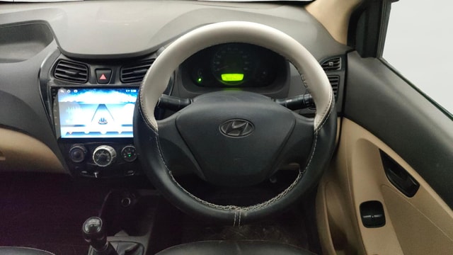 View Hyundai EON Image 20 Used Hyundai EON Image 20