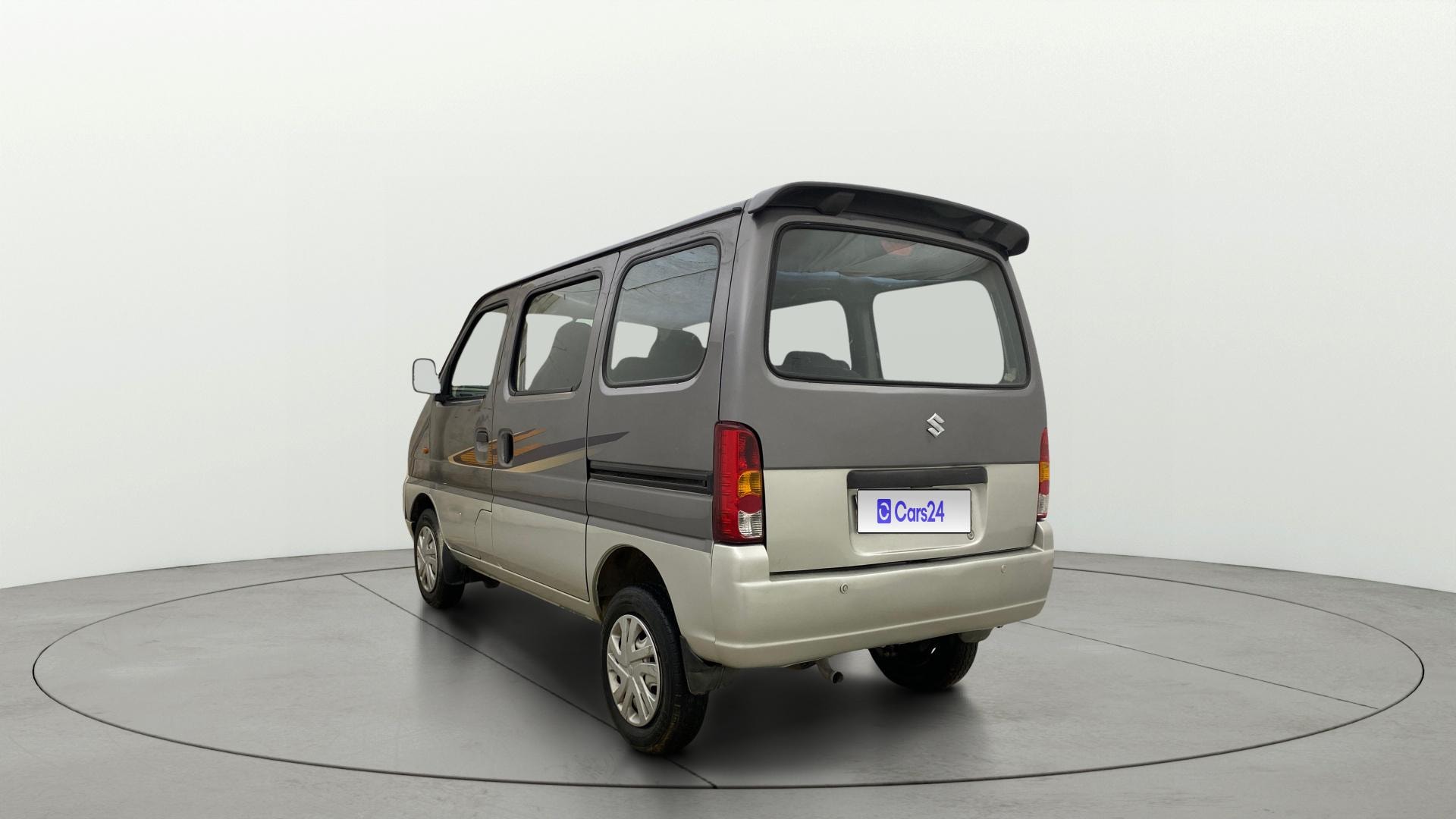 View 2022 Maruti Suzuki 1000 Base Variant Image 2 Used 2022 Maruti Suzuki 1000 Base Variant Image 2