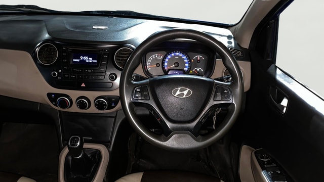 View Hyundai Xcent Image 20 Used Hyundai Xcent Image 20