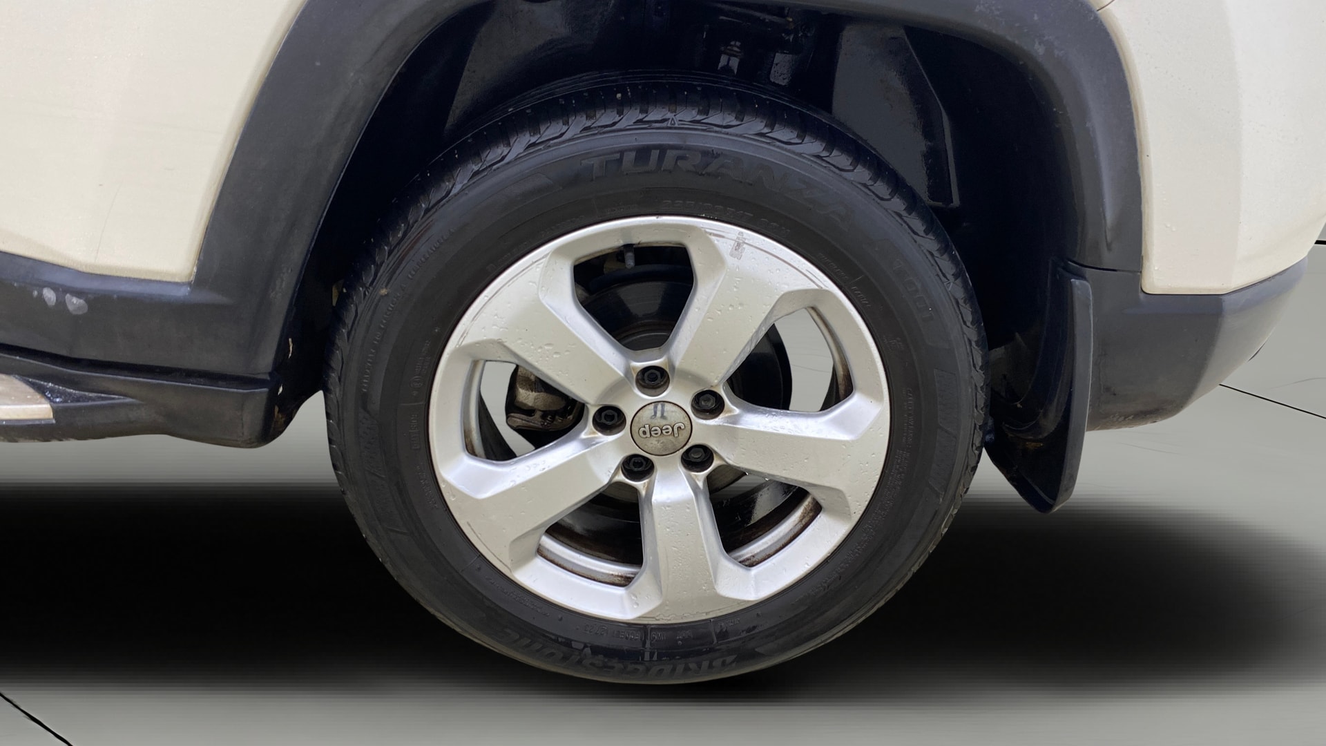 View 2019 Jeep Compass Limited 1.4 Multi AIR Petrol DDCT AT BS IV Image 11 Used 2019 Jeep Compass Limited 1.4 Multi AIR Petrol DDCT AT BS IV Image 11