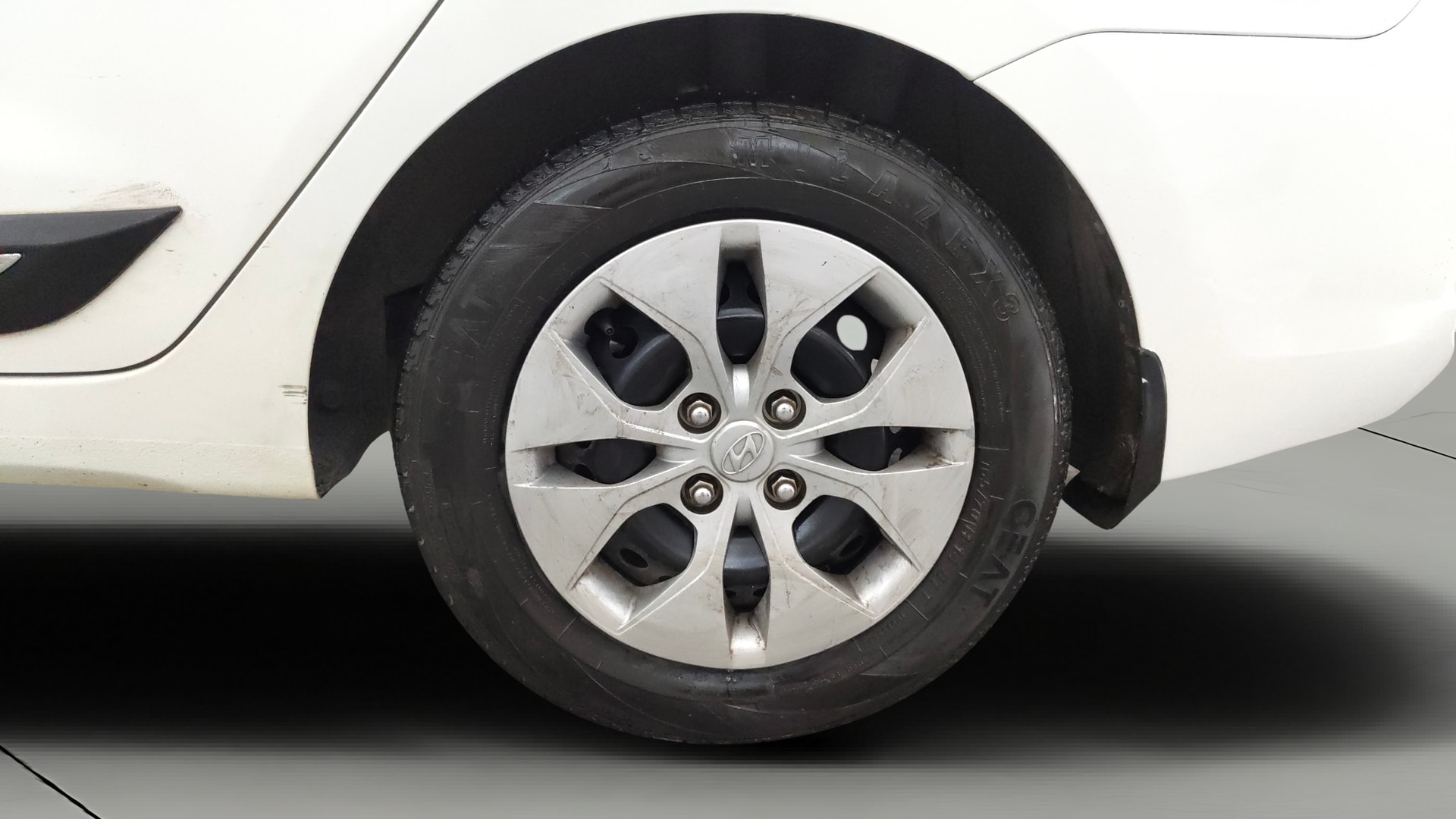 View 2017 Hyundai Xcent S Petrol Image 11 Used 2017 Hyundai Xcent S Petrol Image 11