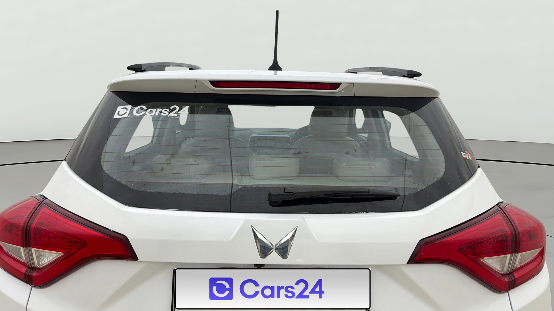 Used 2025 Mahindra XUV300 Used 2025 Mahindra XUV300