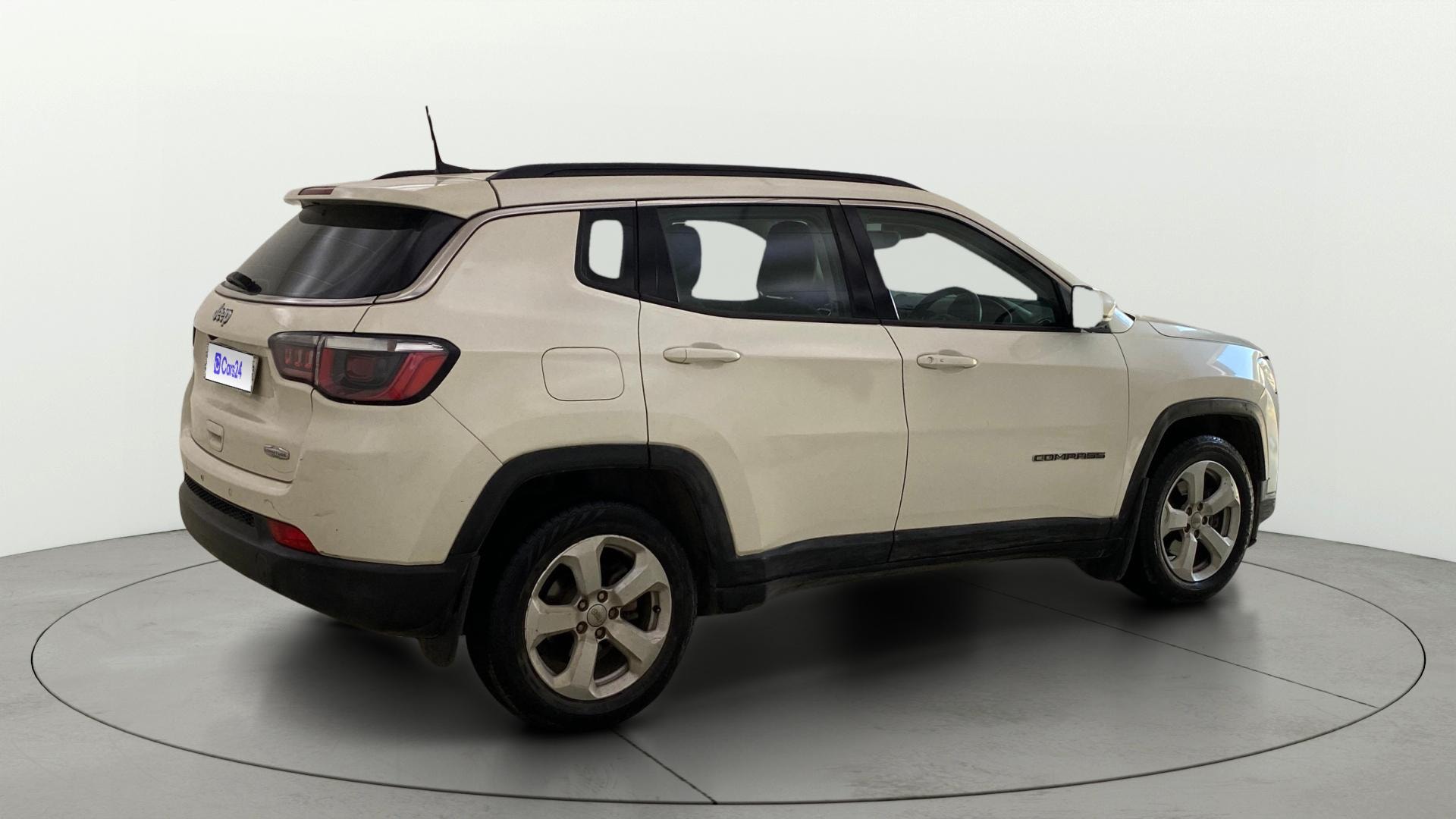 View 2017 Jeep Compass Longitude (O) 2.0 Diesel MT Image 44 Used 2017 Jeep Compass Longitude (O) 2.0 Diesel MT Image 44