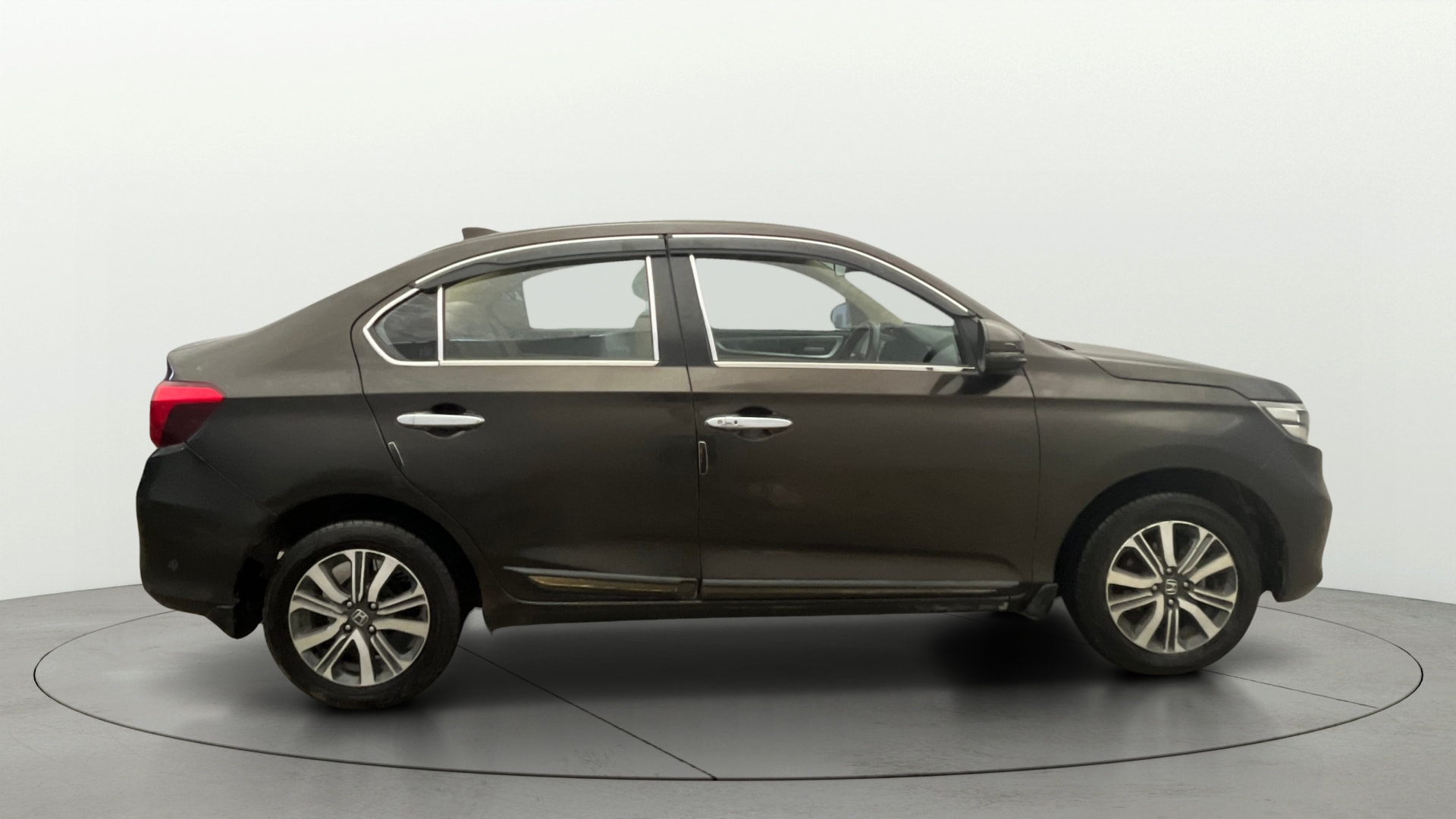 View 2023 Honda Amaze E MT Petrol BS IV Image 9 Used 2023 Honda Amaze E MT Petrol BS IV Image 9
