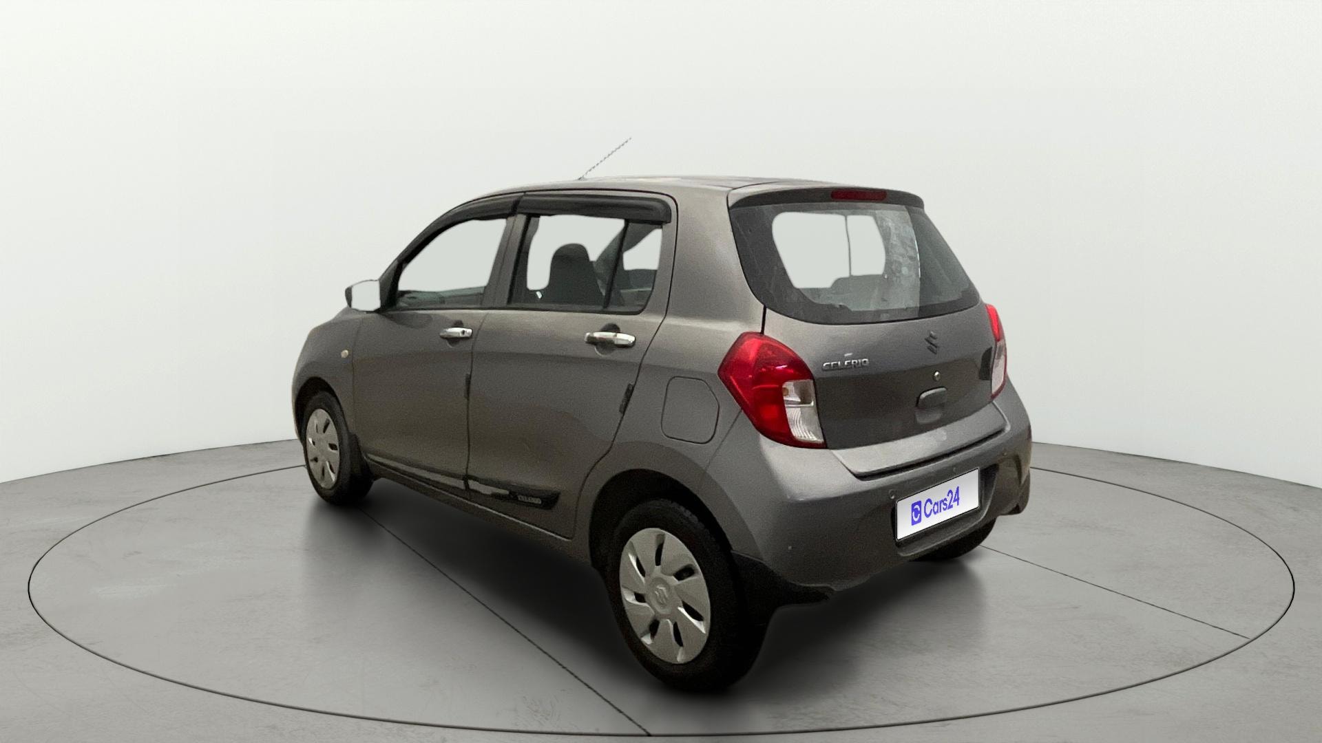 View 2021 Maruti Suzuki 1000 Base Variant Image 2 Used 2021 Maruti Suzuki 1000 Base Variant Image 2