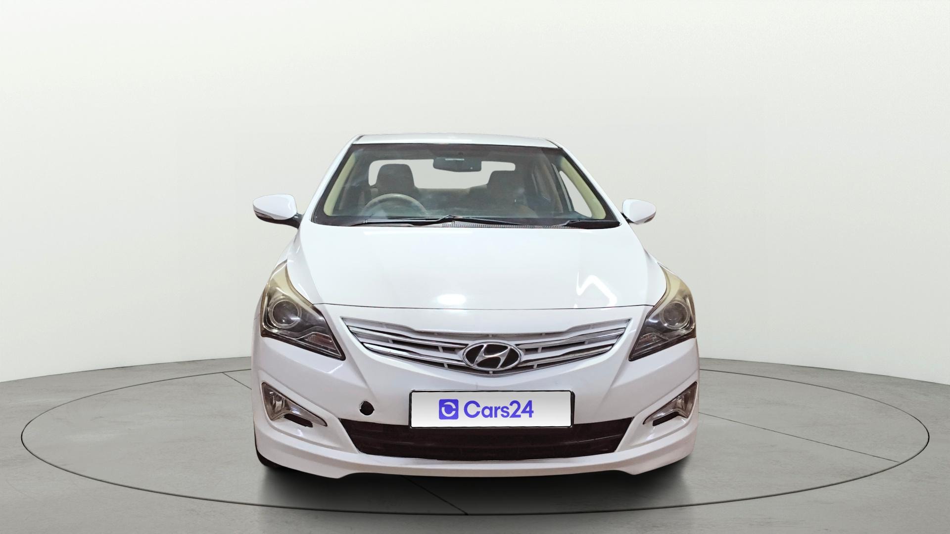 View 2015 Hyundai Fluidic Verna 1.4 CRDI Base Image 1 Used 2015 Hyundai Fluidic Verna 1.4 CRDI Base Image 1