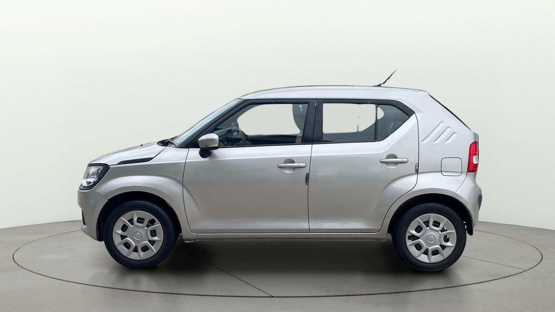 View 2018 Maruti Suzuki 1000 Base Variant Image 5 Used 2018 Maruti Suzuki 1000 Base Variant Image 5