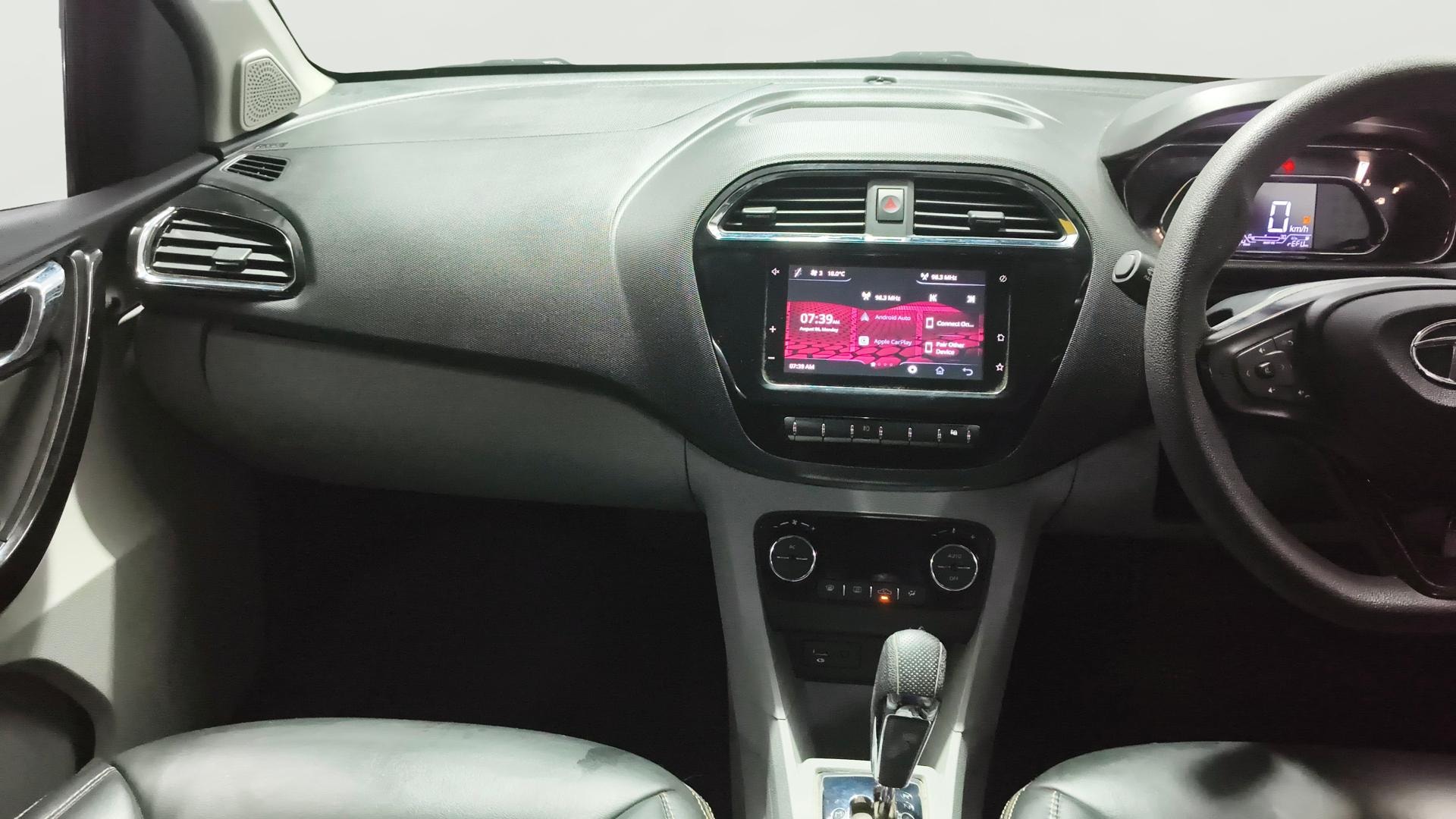 View 2020 Tata Tiago Revotorq XB Image 32 Used 2020 Tata Tiago Revotorq XB Image 32