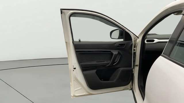 View Renault Kiger Image 30 Used Renault Kiger Image 30