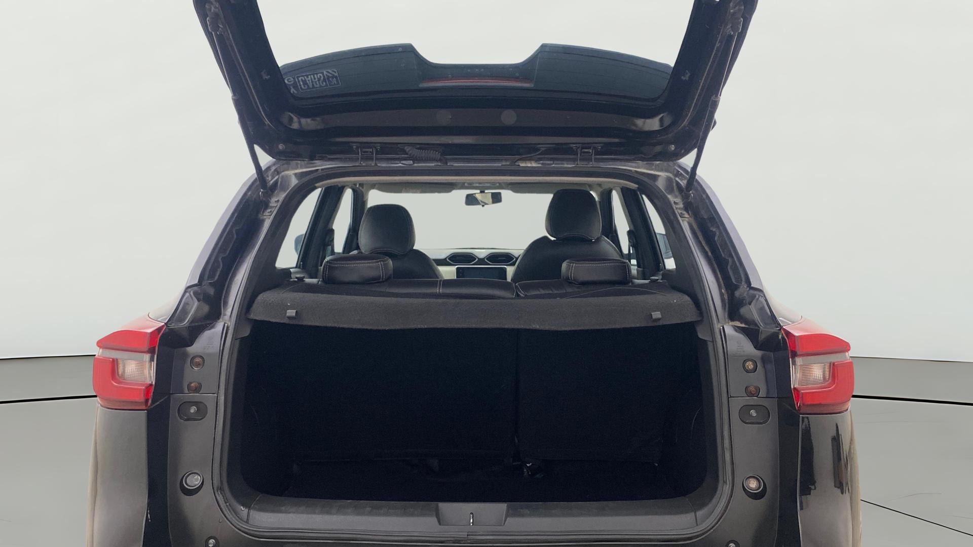 View 2022 Nissan Magnite XV Image 38 Used 2022 Nissan Magnite XV Image 38