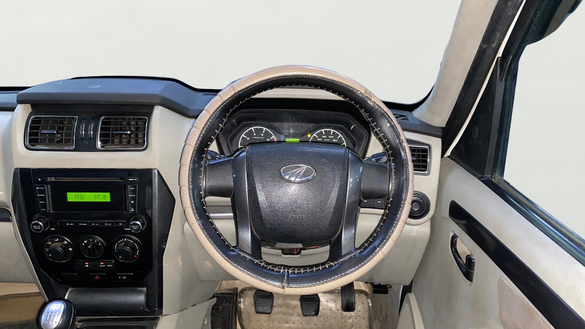 View 2018 Mahindra Scorpio S7 Image 21 Used 2018 Mahindra Scorpio S7 Image 21