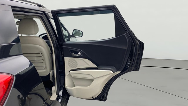 View Mahindra XUV300 Image 8 Used Mahindra XUV300 Image 8