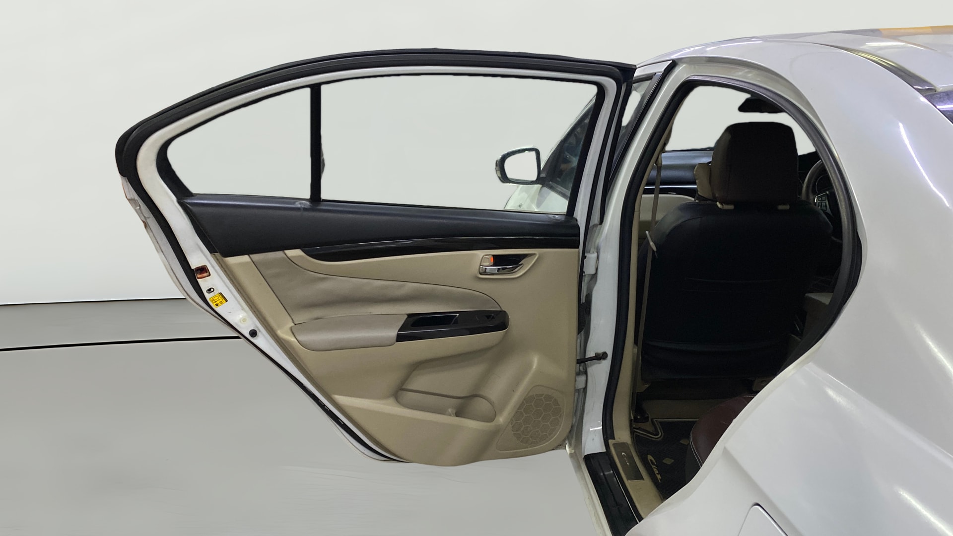 View 2015 Maruti Suzuki 1000 Base Variant Image 22 Used 2015 Maruti Suzuki 1000 Base Variant Image 22