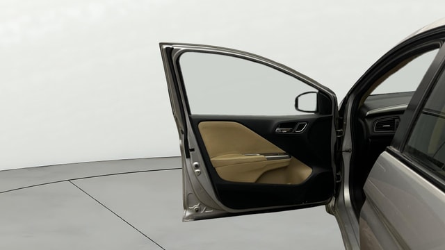 View Honda City ZX Image 32 Used Honda City ZX Image 32