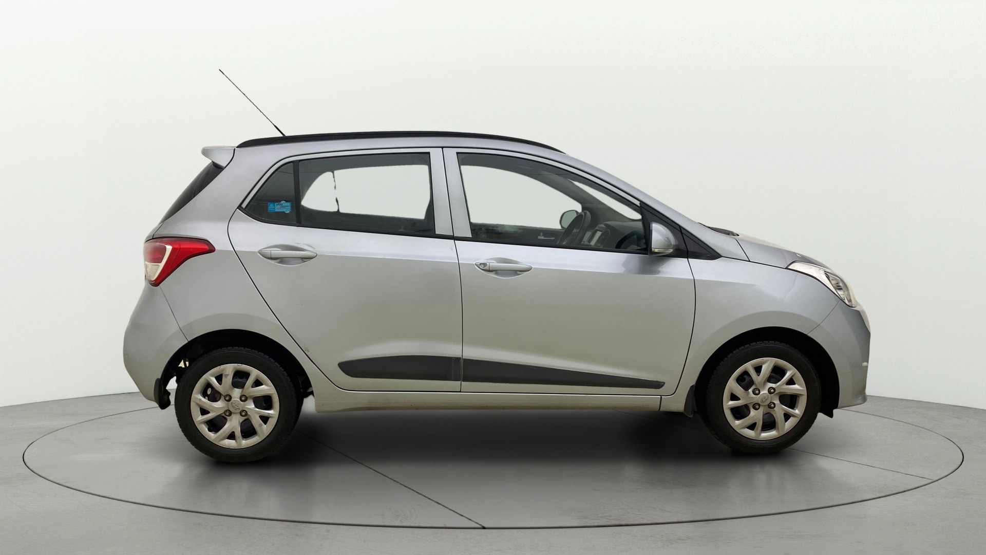 View 2019 Hyundai Grand i10 Sportz 1.2 Kappa Image 8 Used 2019 Hyundai Grand i10 Sportz 1.2 Kappa Image 8