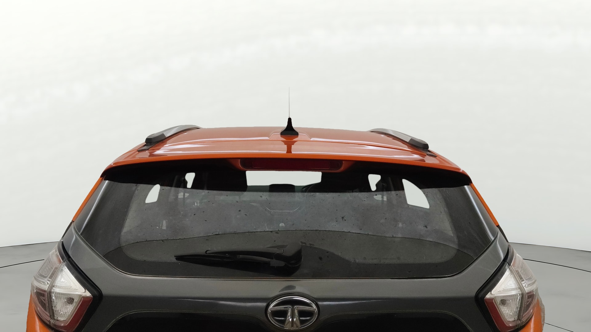 View 2019 Tata Nexon Revotron XE Image 4 Used 2019 Tata Nexon Revotron XE Image 4