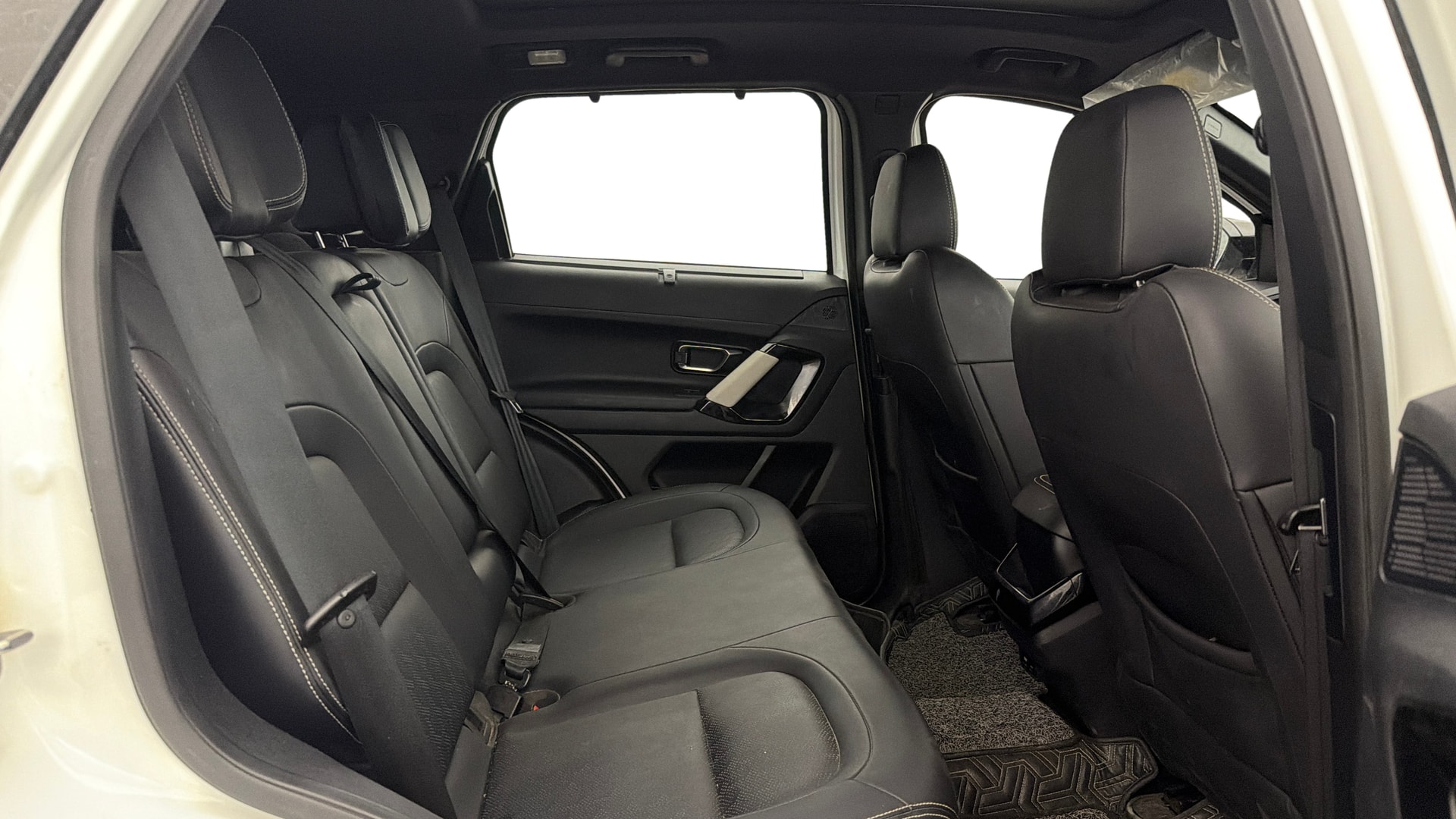 View 2024 Tata Harrier XE Image 31 Used 2024 Tata Harrier XE Image 31