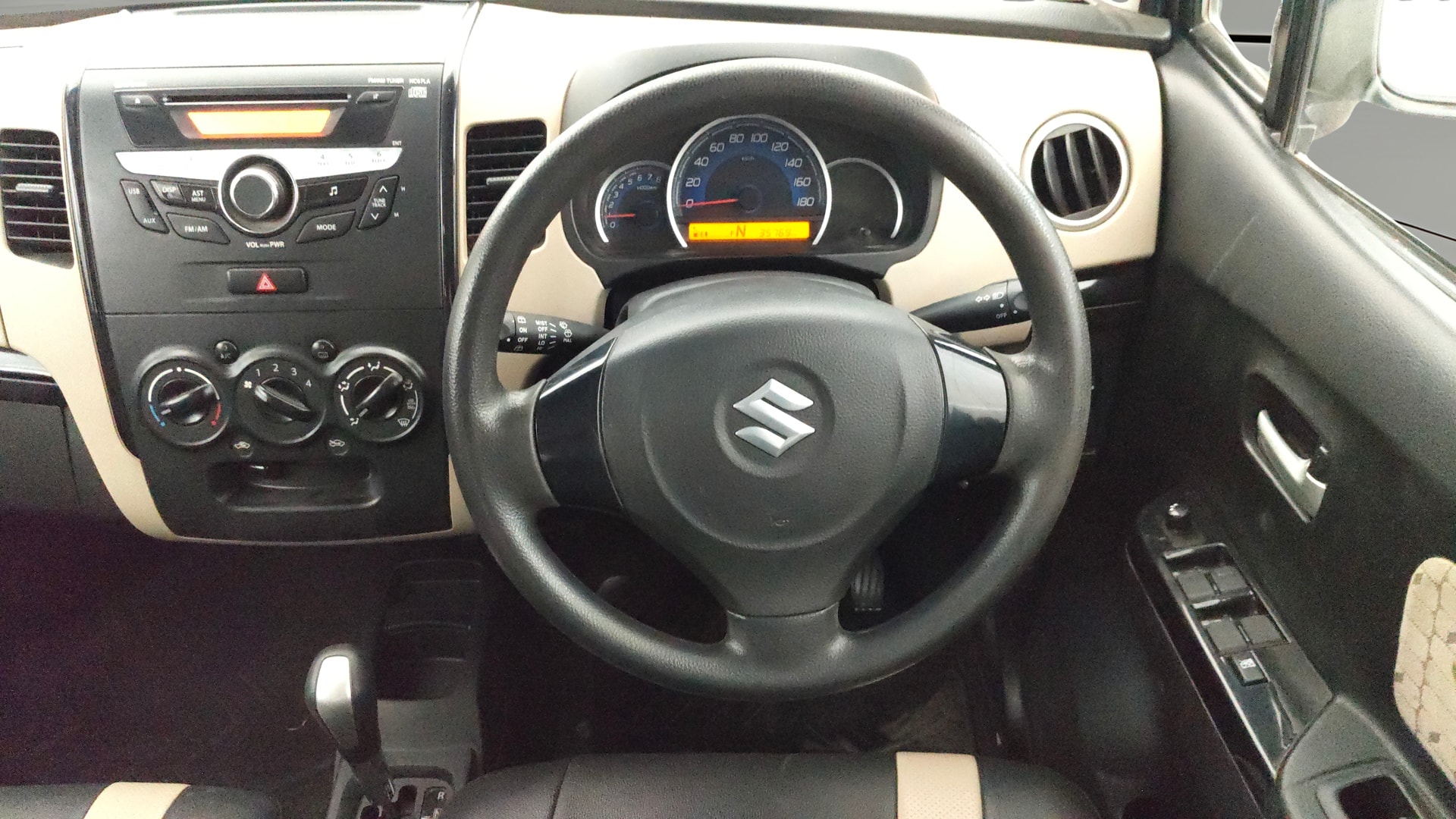 View 2018 Maruti Suzuki 1000 Base Variant Image 20 Used 2018 Maruti Suzuki 1000 Base Variant Image 20