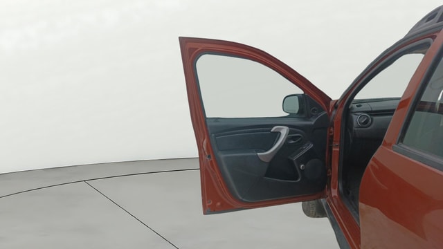 View Renault Duster Image 36 Used Renault Duster Image 36