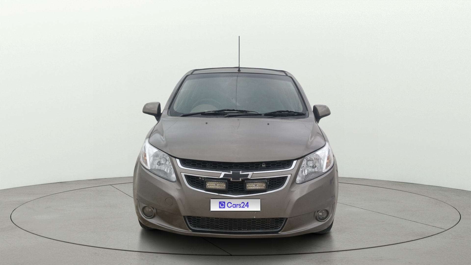 View 2013 Chevrolet Sail UVA 1.2 Base Image 1 Used 2013 Chevrolet Sail UVA 1.2 Base Image 1