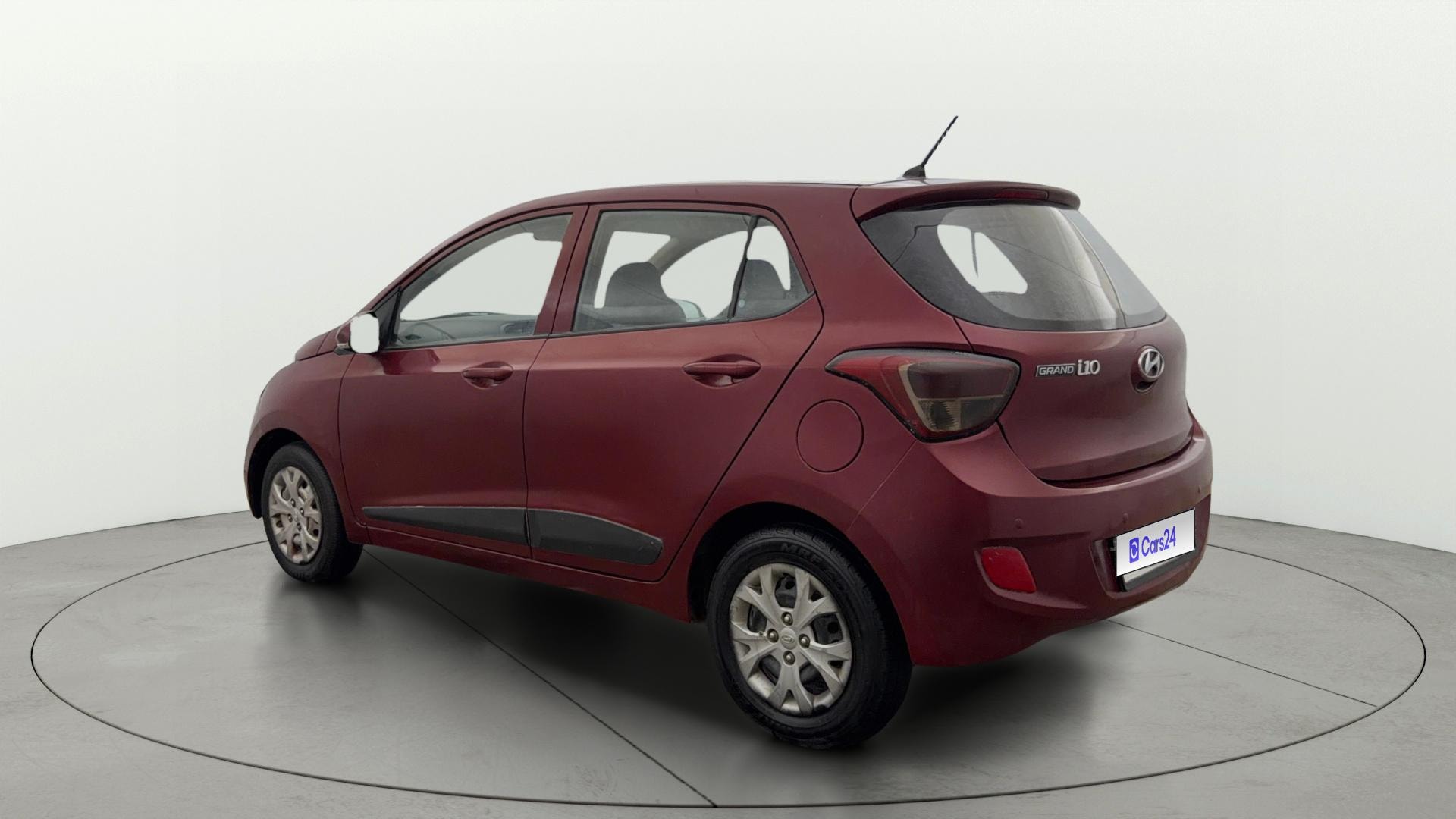 View 2015 Hyundai Grand i10 Sportz 1.2 Kappa Image 2 Used 2015 Hyundai Grand i10 Sportz 1.2 Kappa Image 2