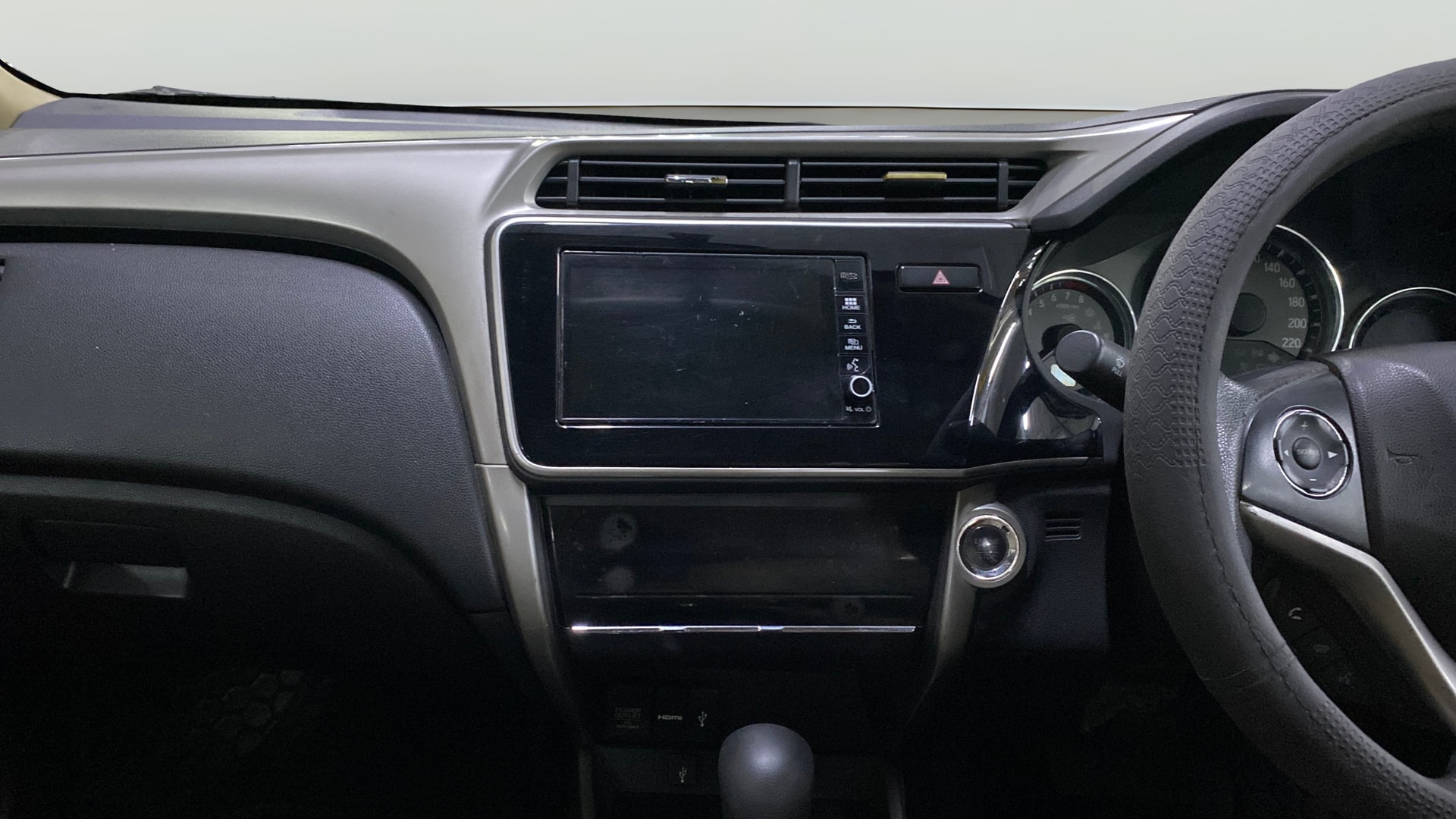 View 2017 Honda City ZX MT Diesel Anniversary Edition Image 33 Used 2017 Honda City ZX MT Diesel Anniversary Edition Image 33