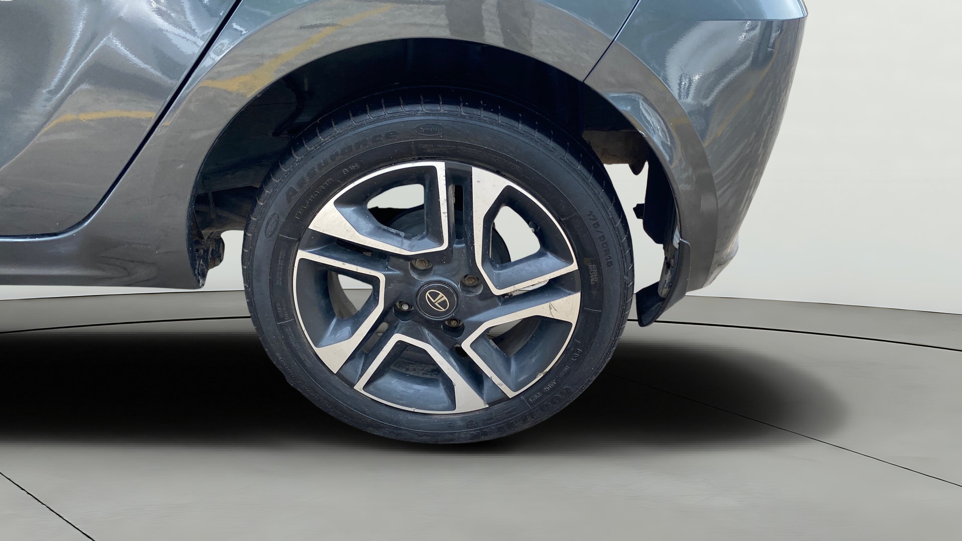 View 2021 Tata Tiago Revotorq XB Image 11 Used 2021 Tata Tiago Revotorq XB Image 11