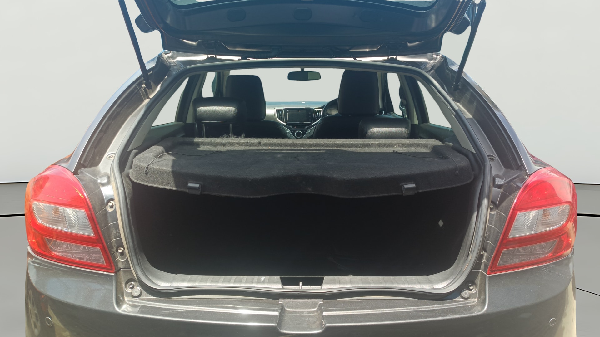 View 2019 Maruti Suzuki 1000 Base Variant Image 38 Used 2019 Maruti Suzuki 1000 Base Variant Image 38