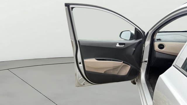 View Hyundai Grand i10 Image 31 Used Hyundai Grand i10 Image 31