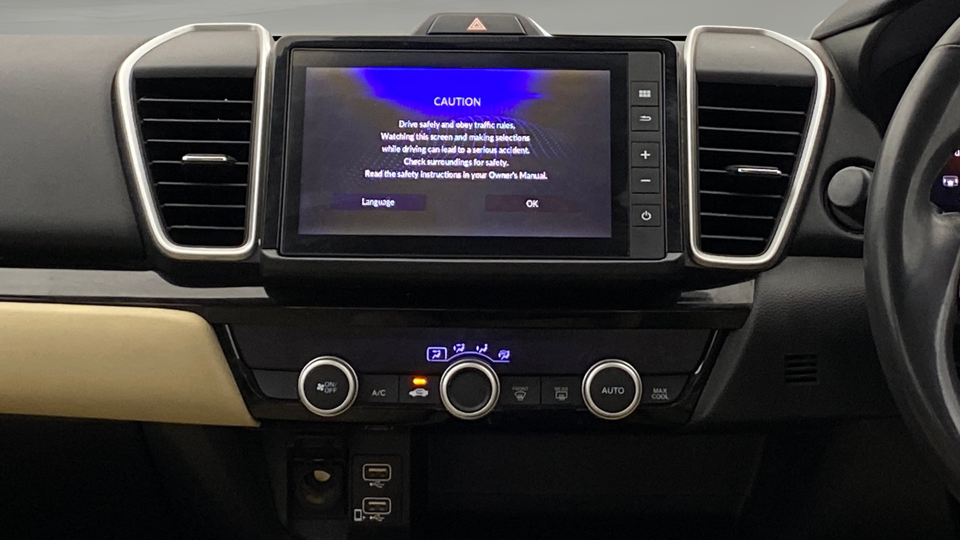 View 2022 Honda City ZX MT Diesel Anniversary Edition Image 18 Used 2022 Honda City ZX MT Diesel Anniversary Edition Image 18