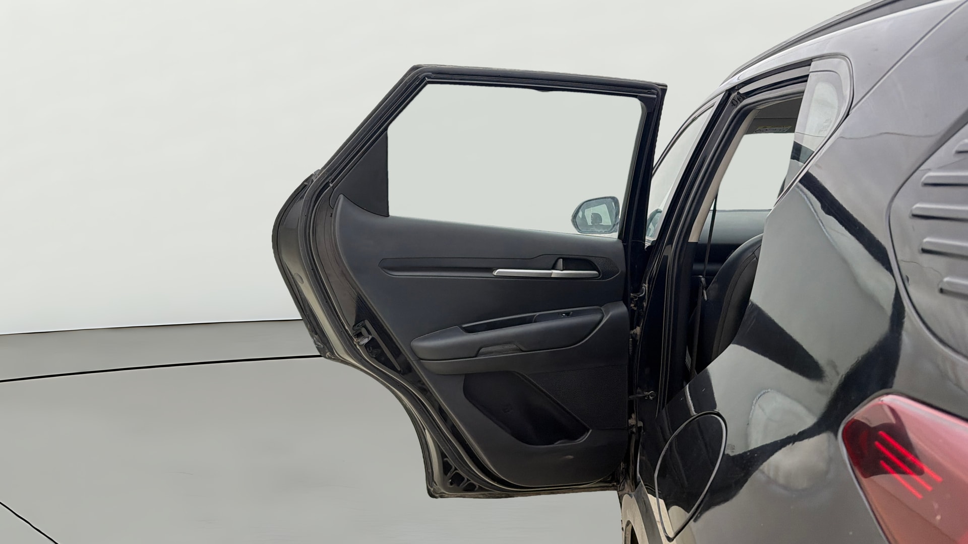 View 2022 Kia Sonet HTK Plus Petrol Image 22 Used 2022 Kia Sonet HTK Plus Petrol Image 22