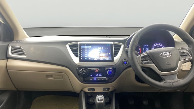 View Hyundai Verna Image 32 Used Hyundai Verna Image 32