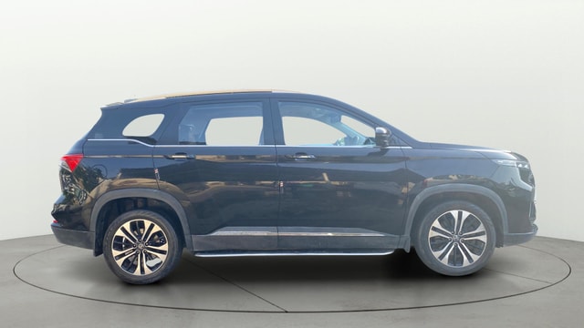 View MG Hector Plus Image 29 Used MG Hector Plus Image 29