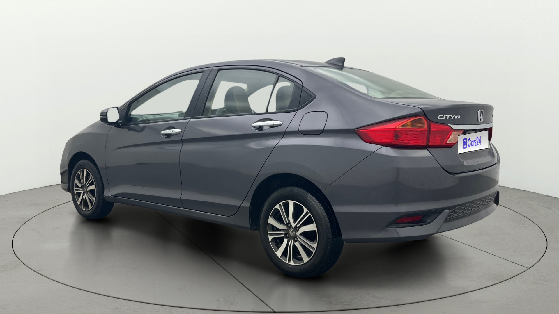 View 2019 Honda City ZX MT Diesel Anniversary Edition Image 2 Used 2019 Honda City ZX MT Diesel Anniversary Edition Image 2
