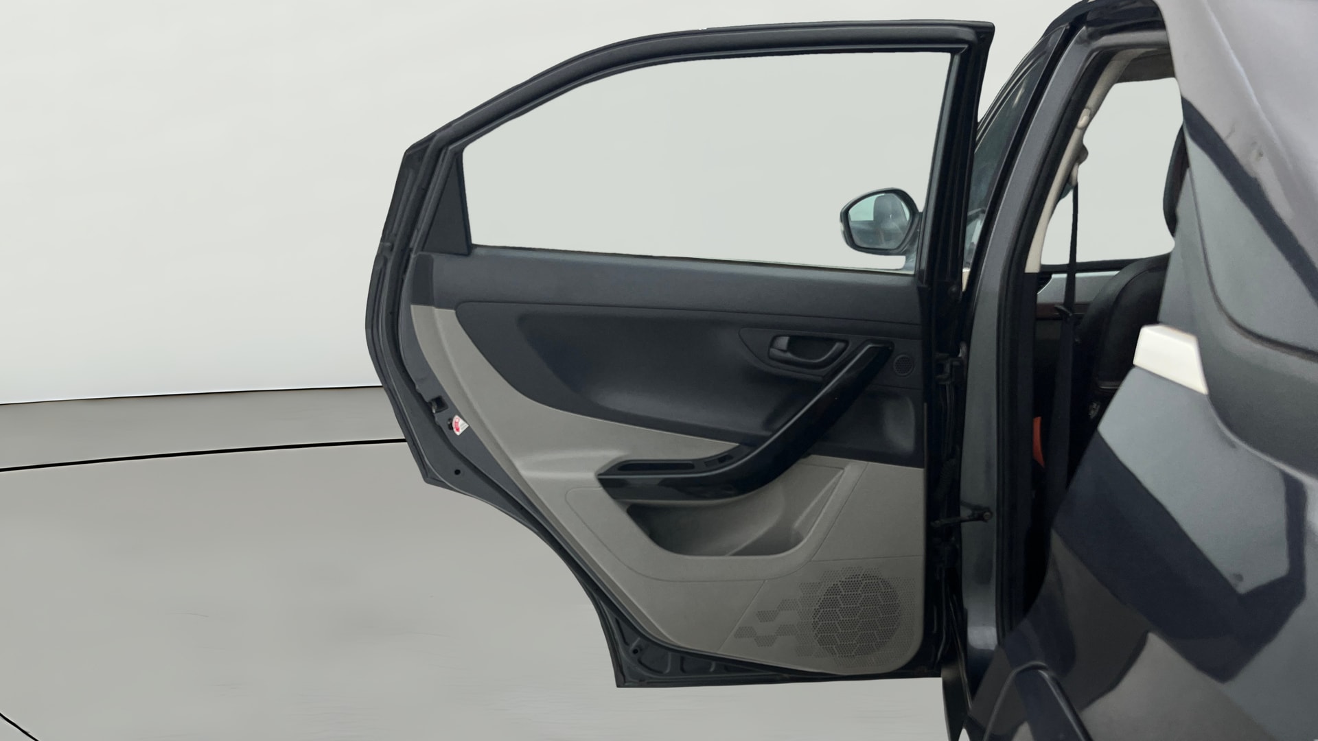 View 2020 Tata Nexon Revotron XMA AMT Image 22 Used 2020 Tata Nexon Revotron XMA AMT Image 22