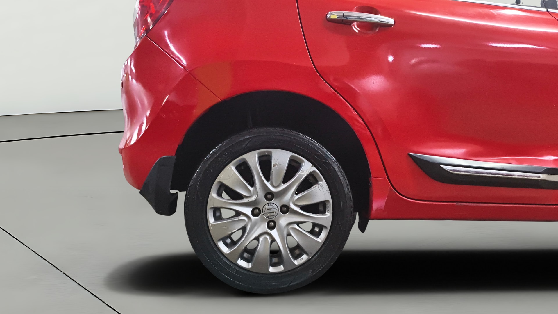 View 2017 Maruti Suzuki 1000 Base Variant Image 24 Used 2017 Maruti Suzuki 1000 Base Variant Image 24