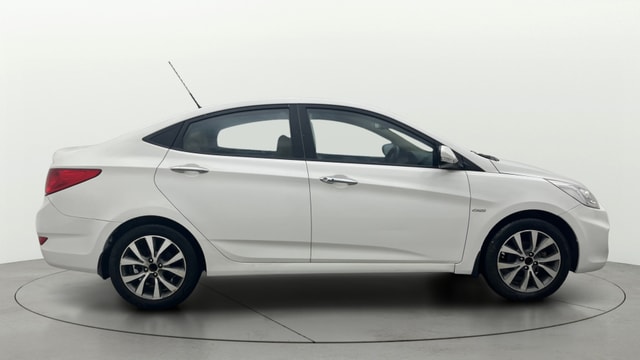 View Hyundai Fluidic Verna Image 8 Used Hyundai Fluidic Verna Image 8