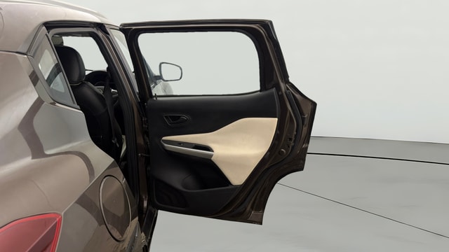 View Nissan Magnite Image 7 Used Nissan Magnite Image 7