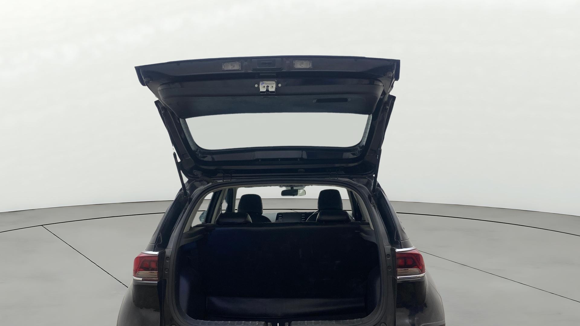 View 2022 Kia Sonet HTX AT Diesel Image 41 Used 2022 Kia Sonet HTX AT Diesel Image 41