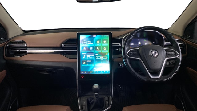 View MG Hector Plus Image 32 Used MG Hector Plus Image 32