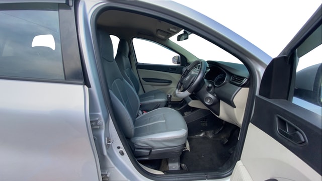 View Renault Triber Image 27 Used Renault Triber Image 27