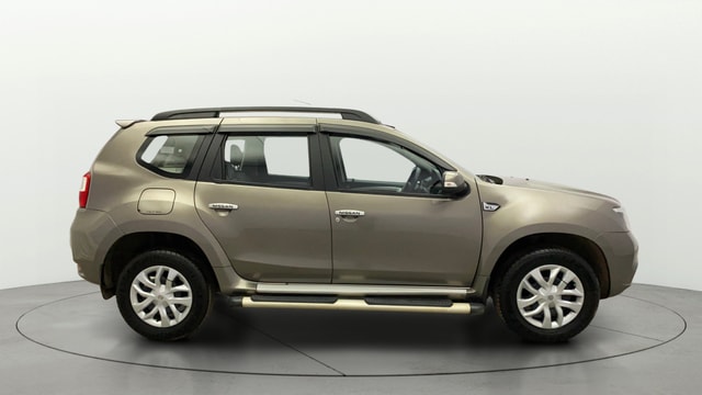 View Nissan Terrano Image 8 Used Nissan Terrano Image 8