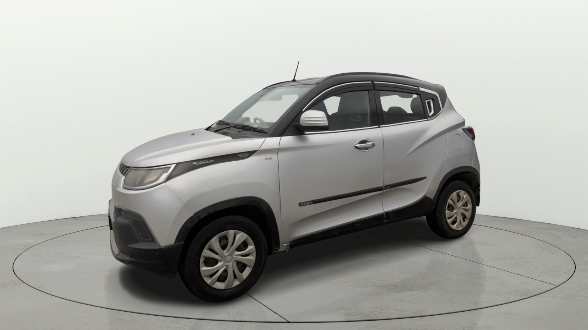 View 2016 Mahindra KUV100 K6 Plus Diesel 6 Seater BS IV Image 20 Used 2016 Mahindra KUV100 K6 Plus Diesel 6 Seater BS IV Image 20