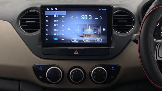 View Hyundai Grand i10 Image 17 Used Hyundai Grand i10 Image 17