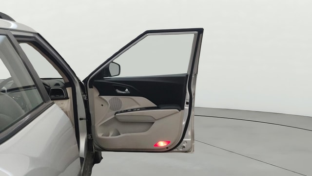 View Mahindra XUV300 Image 48 Used Mahindra XUV300 Image 48