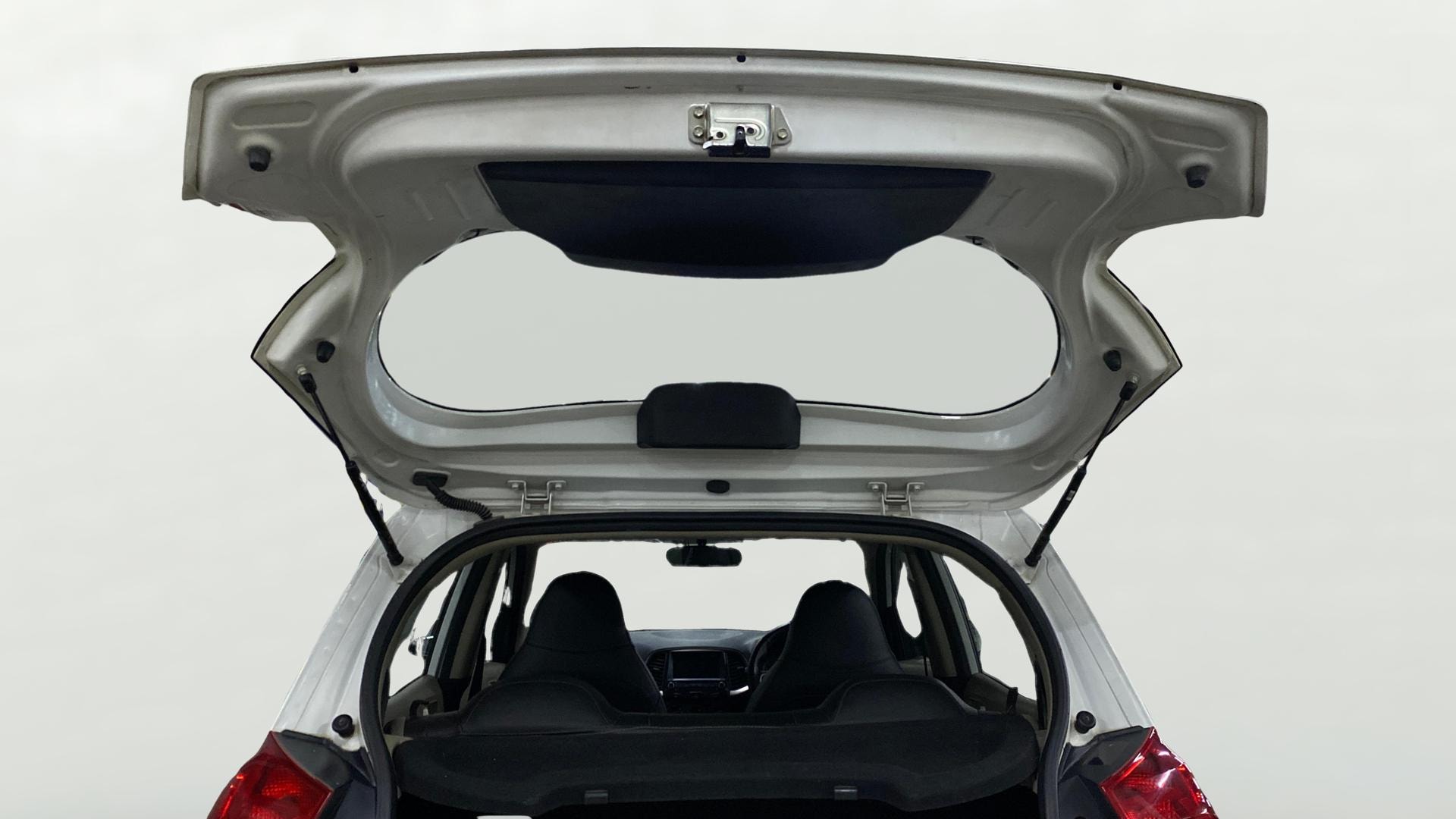 View 2019 Hyundai New Santro D-Lite Petrol Image 29 Used 2019 Hyundai New Santro D-Lite Petrol Image 29