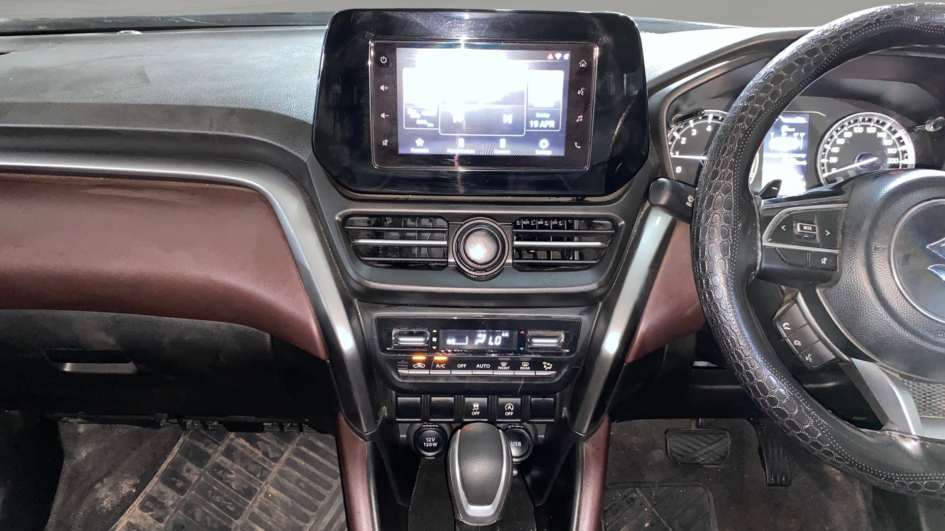 View 2024 Maruti Suzuki 1000 Base Variant Image 32 Used 2024 Maruti Suzuki 1000 Base Variant Image 32