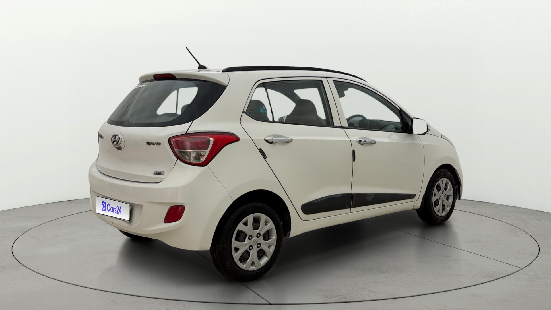 View 2015 Hyundai Grand i10 Sportz 1.2 Kappa Image 43 Used 2015 Hyundai Grand i10 Sportz 1.2 Kappa Image 43
