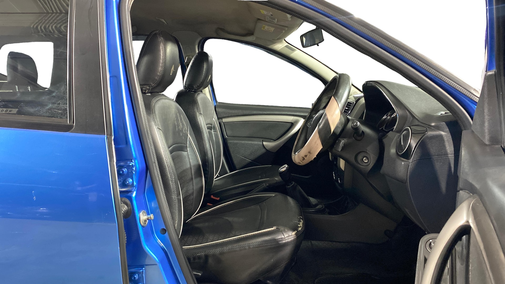 View 2020 Renault Duster Petrol RXS BS IV Image 25 Used 2020 Renault Duster Petrol RXS BS IV Image 25