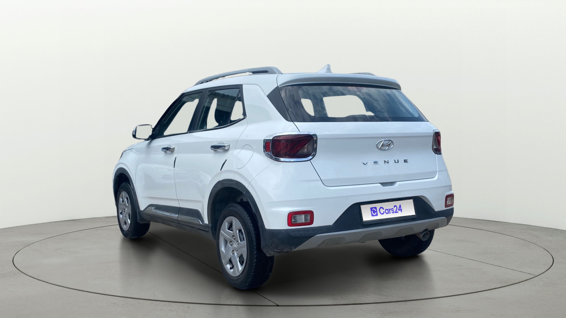 View 2020 Hyundai Venue S Plus 1.2 Petrol Image 2 Used 2020 Hyundai Venue S Plus 1.2 Petrol Image 2